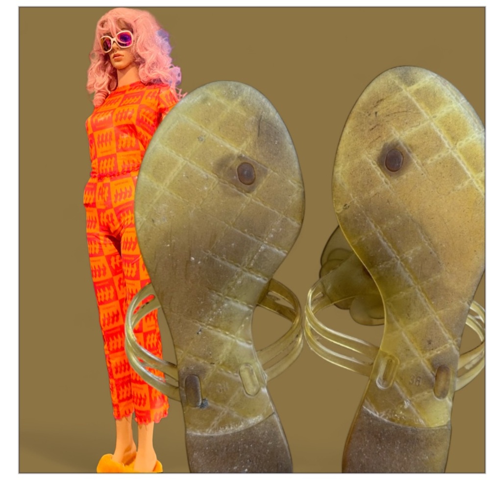 CHANEL Yellow Floral Sandals - Picture 3 of 3